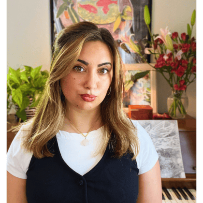 music teacher Ambria profile pic