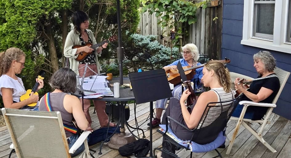 ukulele jam outdoors